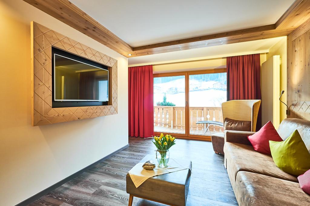 Hotel Magdalena Im Zillertal - Urlaub Mit Hund Ried im Zillertal Eksteriør bilde